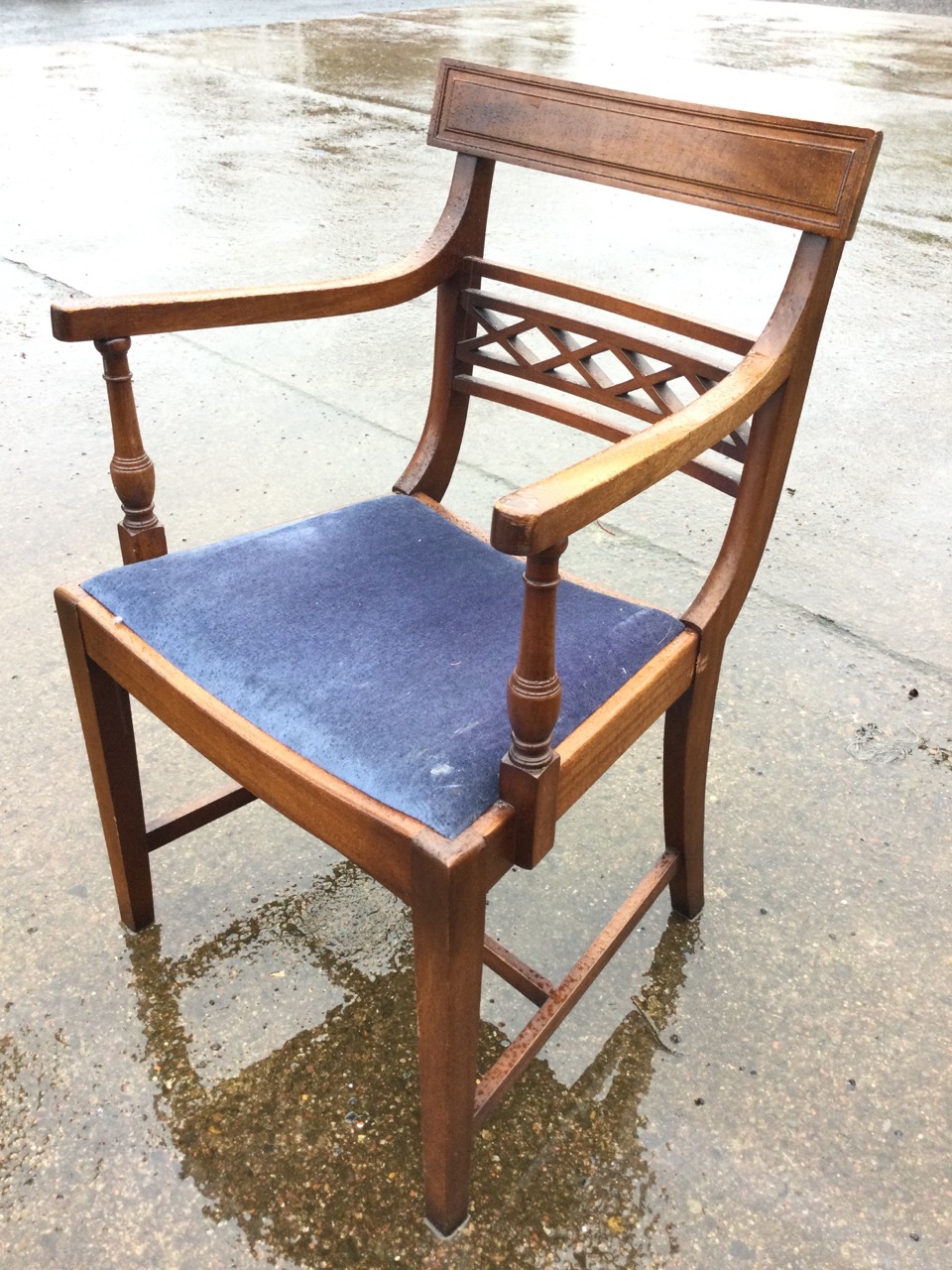 A mahogany regency style armchair with moulded tablet back and pierced lattice rail above a - Bild 3 aus 3