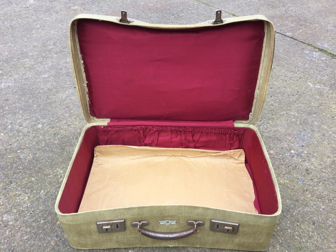 A Phoenix faux snakeskin suitcase with chromed fittings; a Dreadnought fibreboard suitcase; and - Image 3 of 3