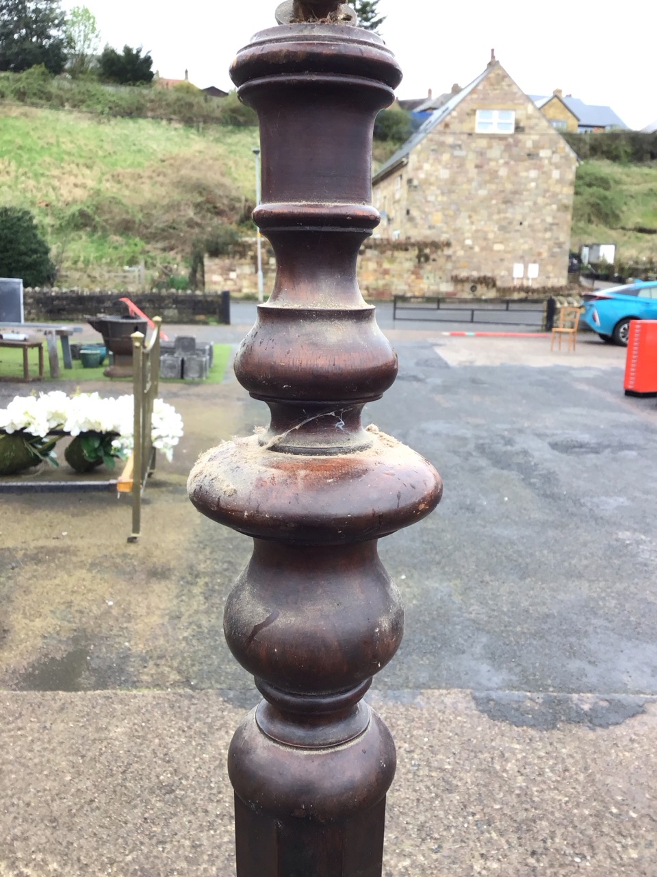 A late Victorian rosewood standard lamp with turned tapering octagonal column on square moulded - Image 2 of 3