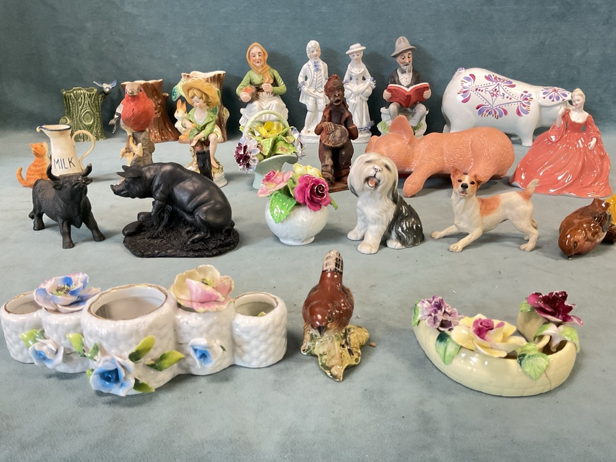 Miscellaneous ceramics, figurines and other ornaments - a Beswick wren and robin, a 60s Arthur - Image 2 of 3