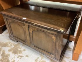 Ercol-style Oak coffer with rising lid 96cm wide