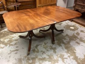 Good quality Redman & Hales-style dining room suite comprising twin pedestal table with extra leaf a