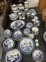 Collection of Booths 'Real Old Willow' China