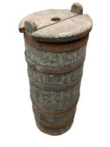 Late 18th/early 19th century coopered upright butter churn,