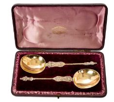 Pair of antique Dutch silver gilt apostle spoons in fitted silk and velvet lined leather box