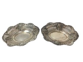 Pair of Edwardian silver bonbon dishes with lion mask decoration (Sheffield 1908)