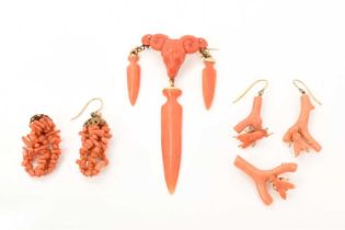 Group of antique coral jewellery to include a brooch with a finely carved coral ram's head suspendin