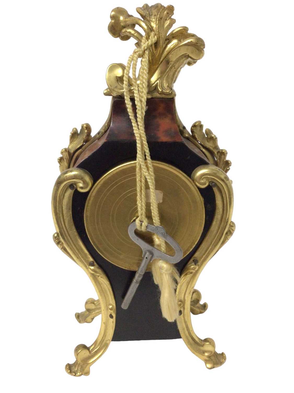 Late 19th century French rococo red tortoiseshell ormolu mantel clock - Image 2 of 4