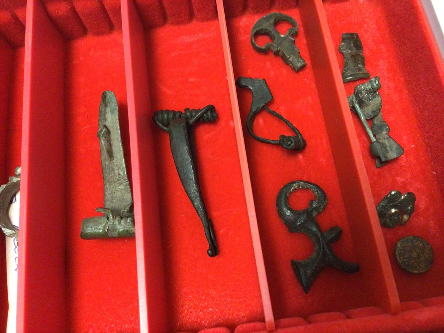 Collection of Roman brooches and sundry other antiquities - Image 3 of 5