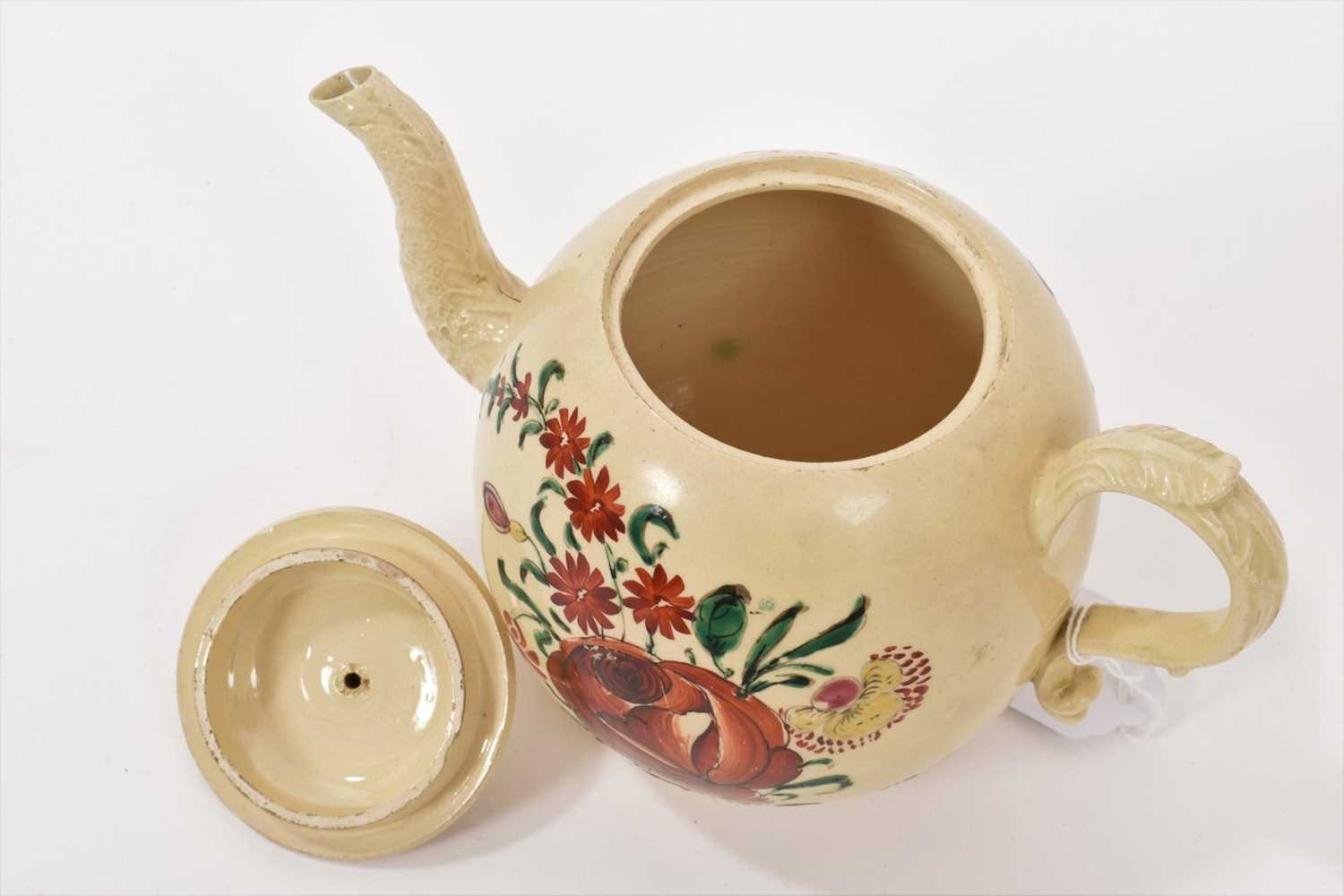 Creamware teapot and cover, circa 1770 - Image 4 of 5
