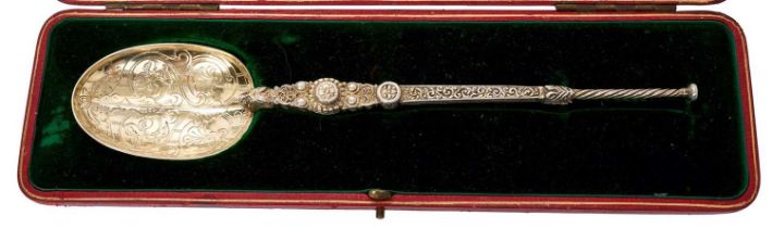 Edward VII Coronation souvenir silver gilt anointing spoon in a fitted case