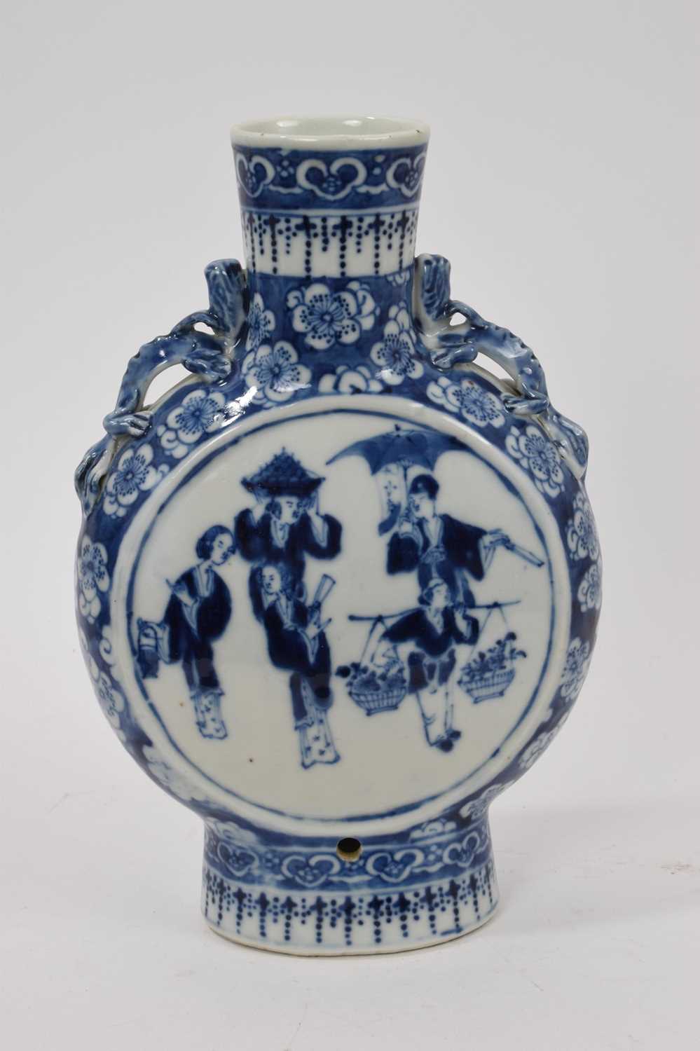 Chinese porcelain jar and cover and Chinese porcelain moonflask - Image 6 of 8