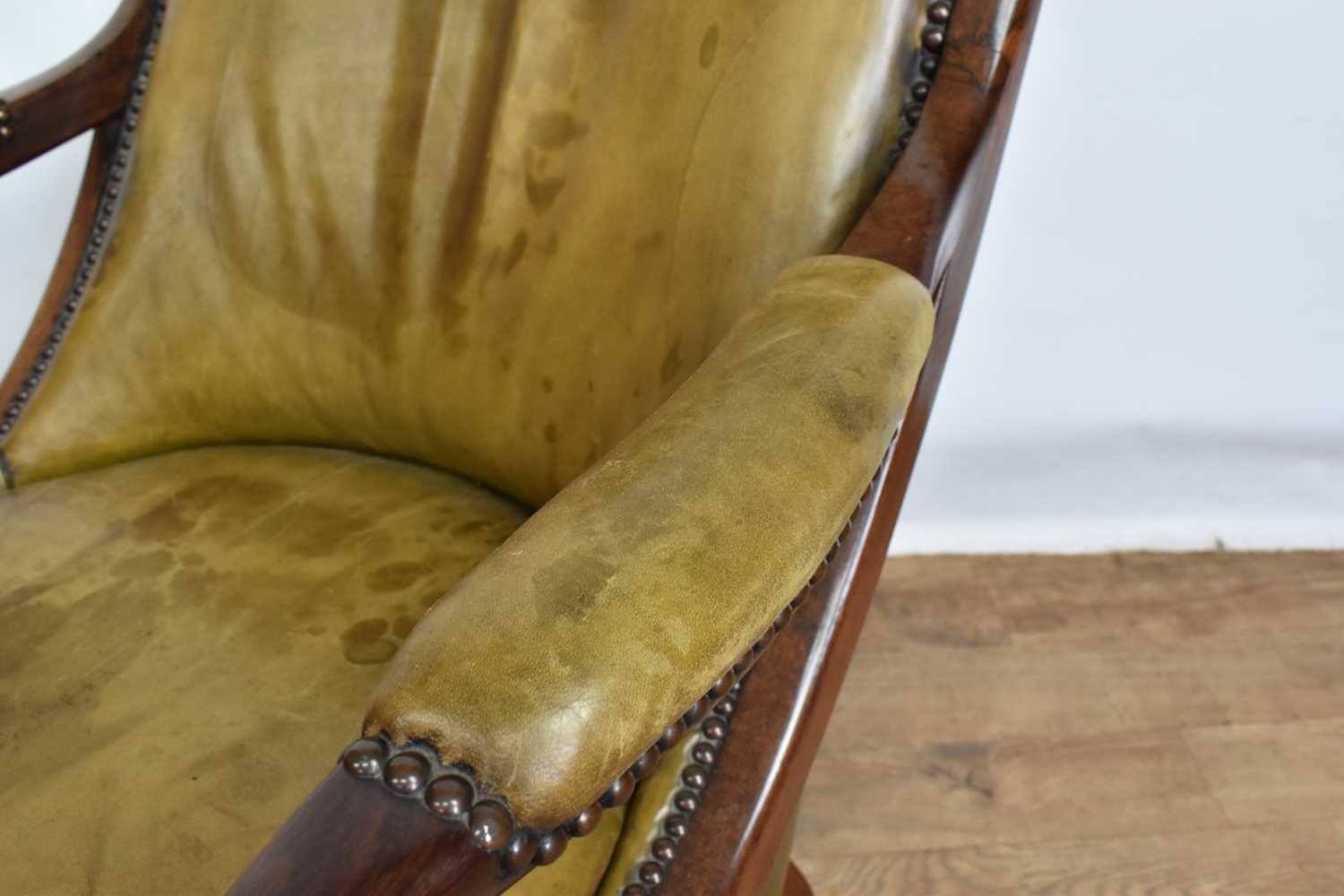 Good quality early Victorian leather upholstered rosewood open armchair - Image 3 of 9