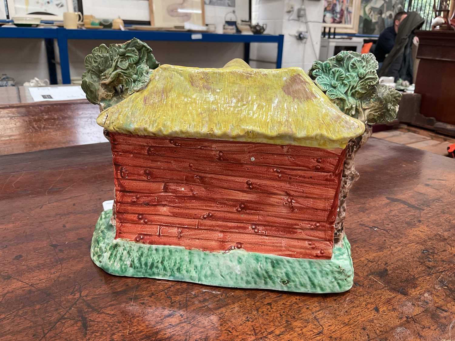Extremely rare 19th century Staffordshire model of the Red Barn at Polstead - Bild 2 aus 9