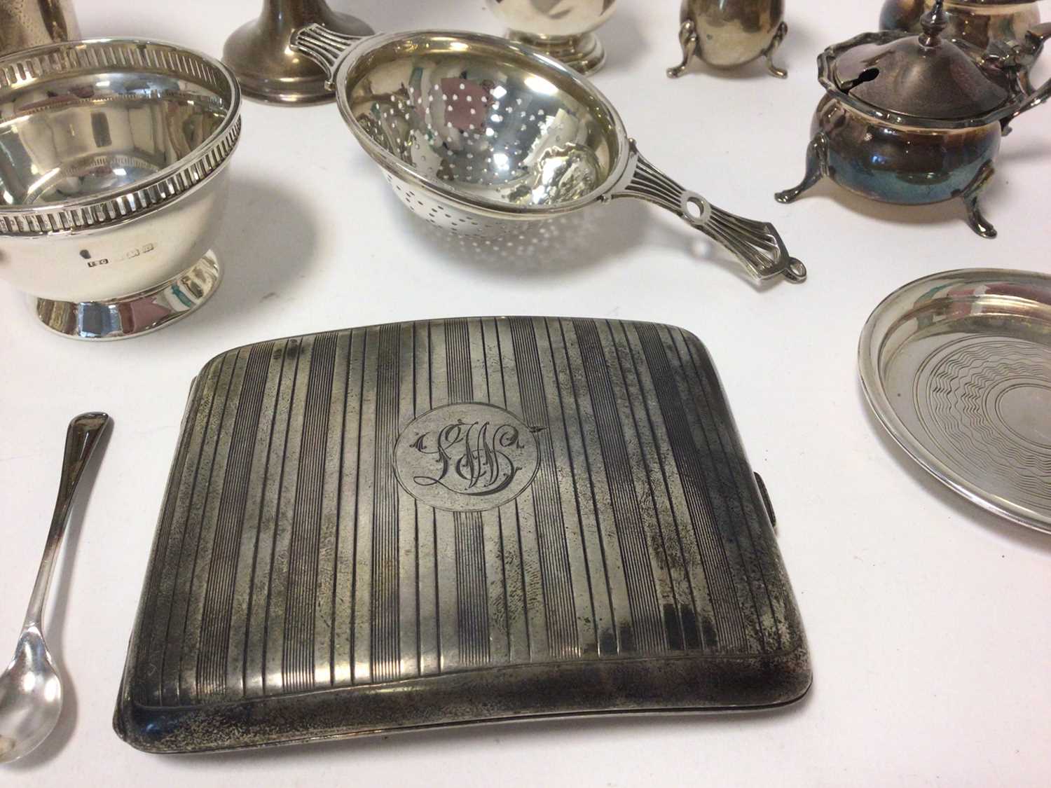 Selection of miscellaneous Victorian and later silver - Image 4 of 5