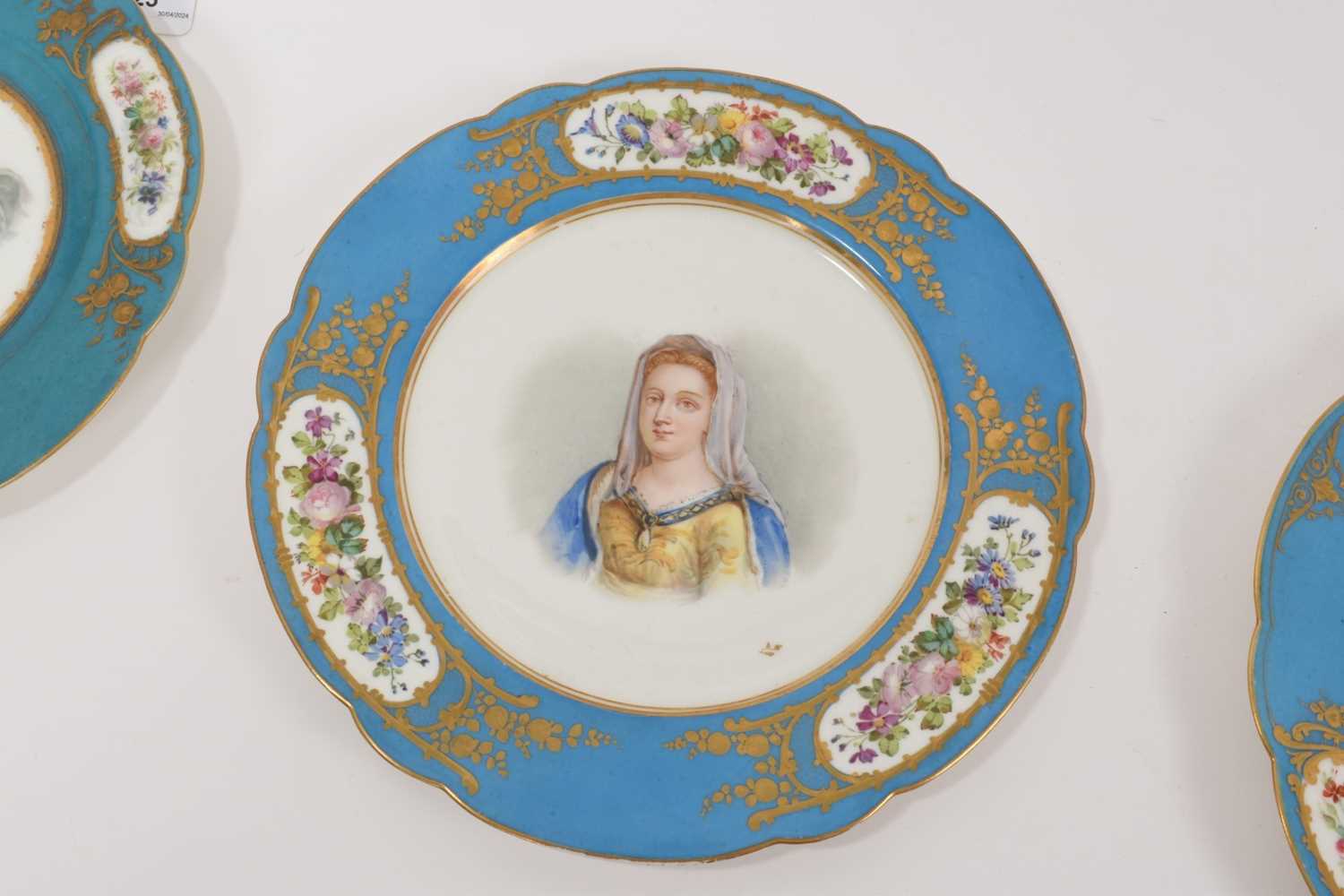 Four Sèvres painted cabinet plates - Image 4 of 9