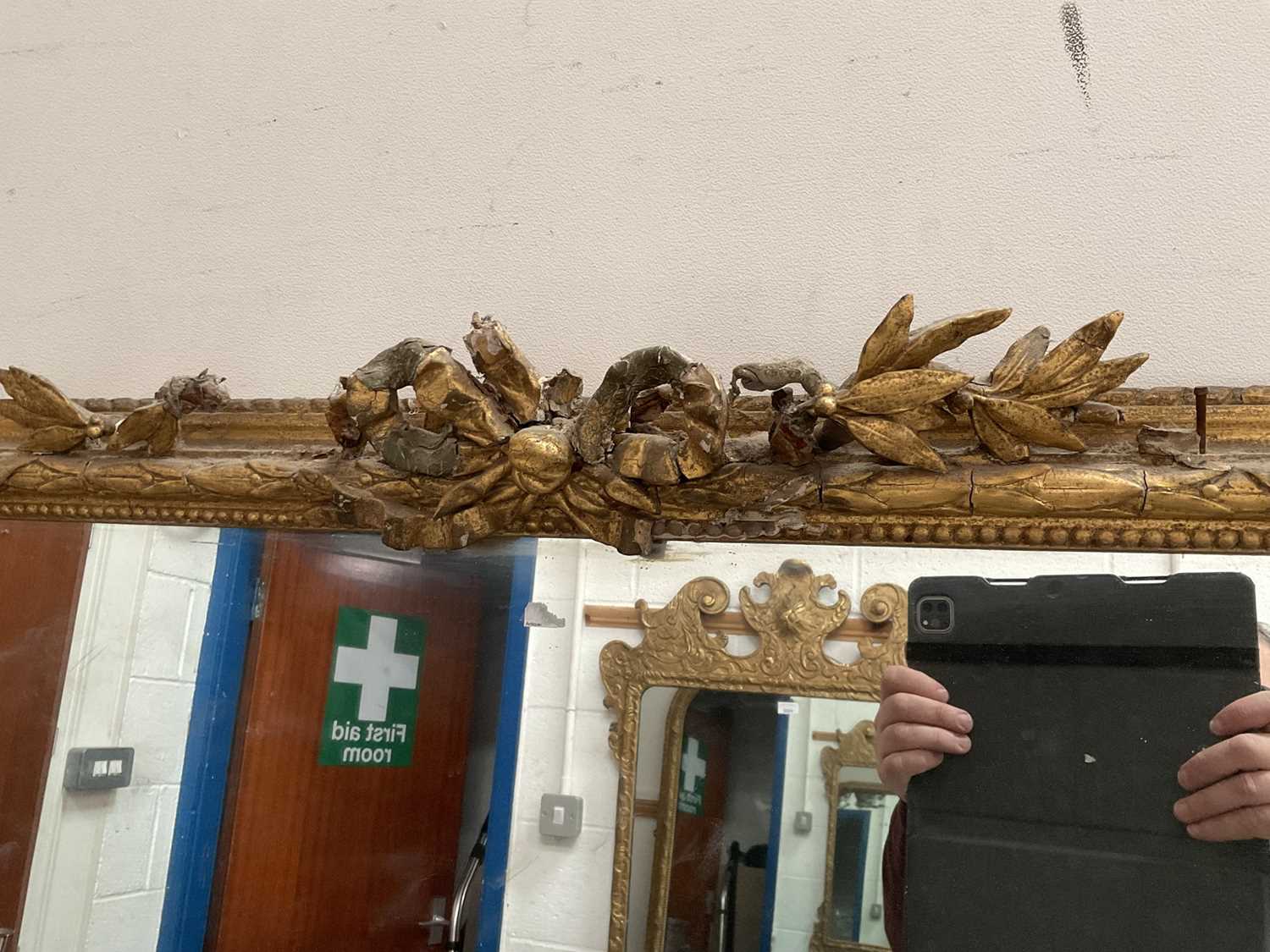 Early Victorian gilt framed overmantel mirror - Image 6 of 10