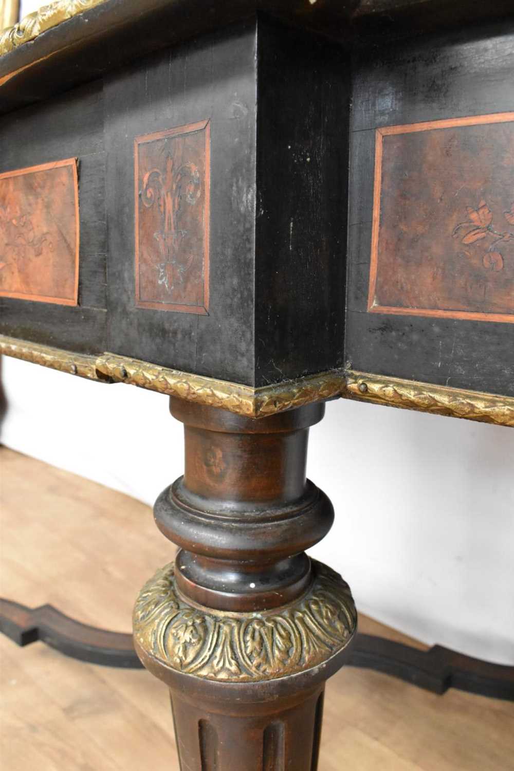Good 19th century marquetry and ormolu mounted table - Image 8 of 17