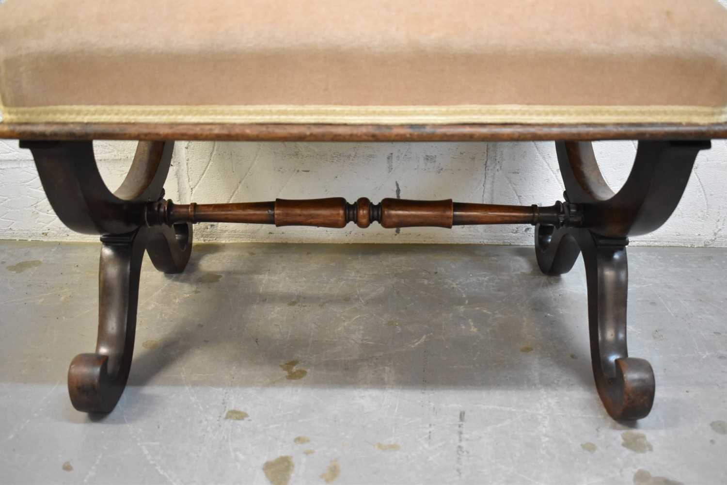 Early 19th century X-frame stool with removable seat - Image 4 of 5