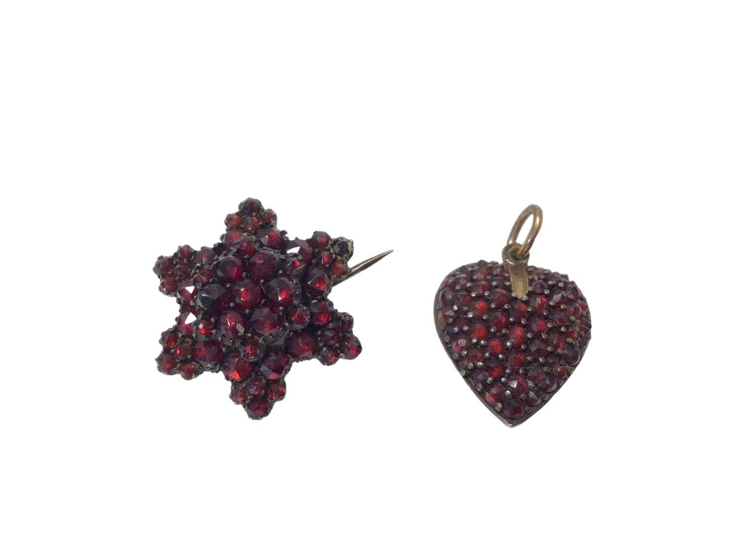Group of jewellery to include an antique blue stone and seed pearl brooch, Bohemian garnet hinged ba - Image 6 of 6