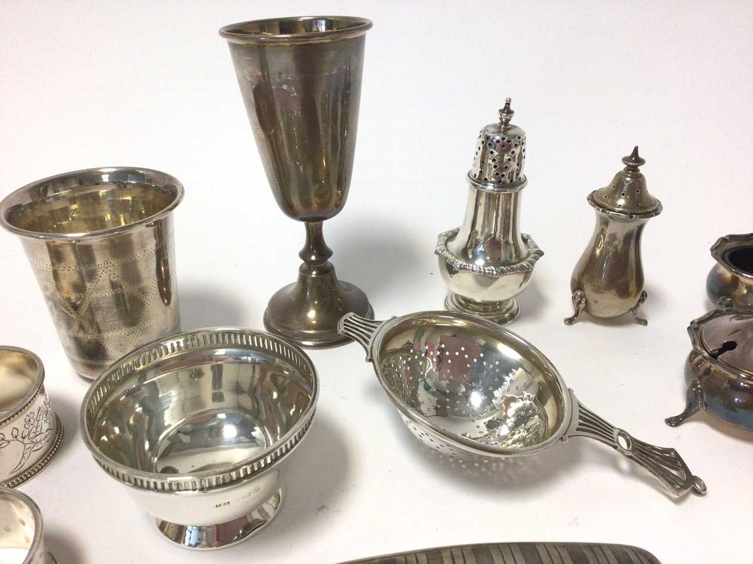 Selection of miscellaneous Victorian and later silver - Image 3 of 5
