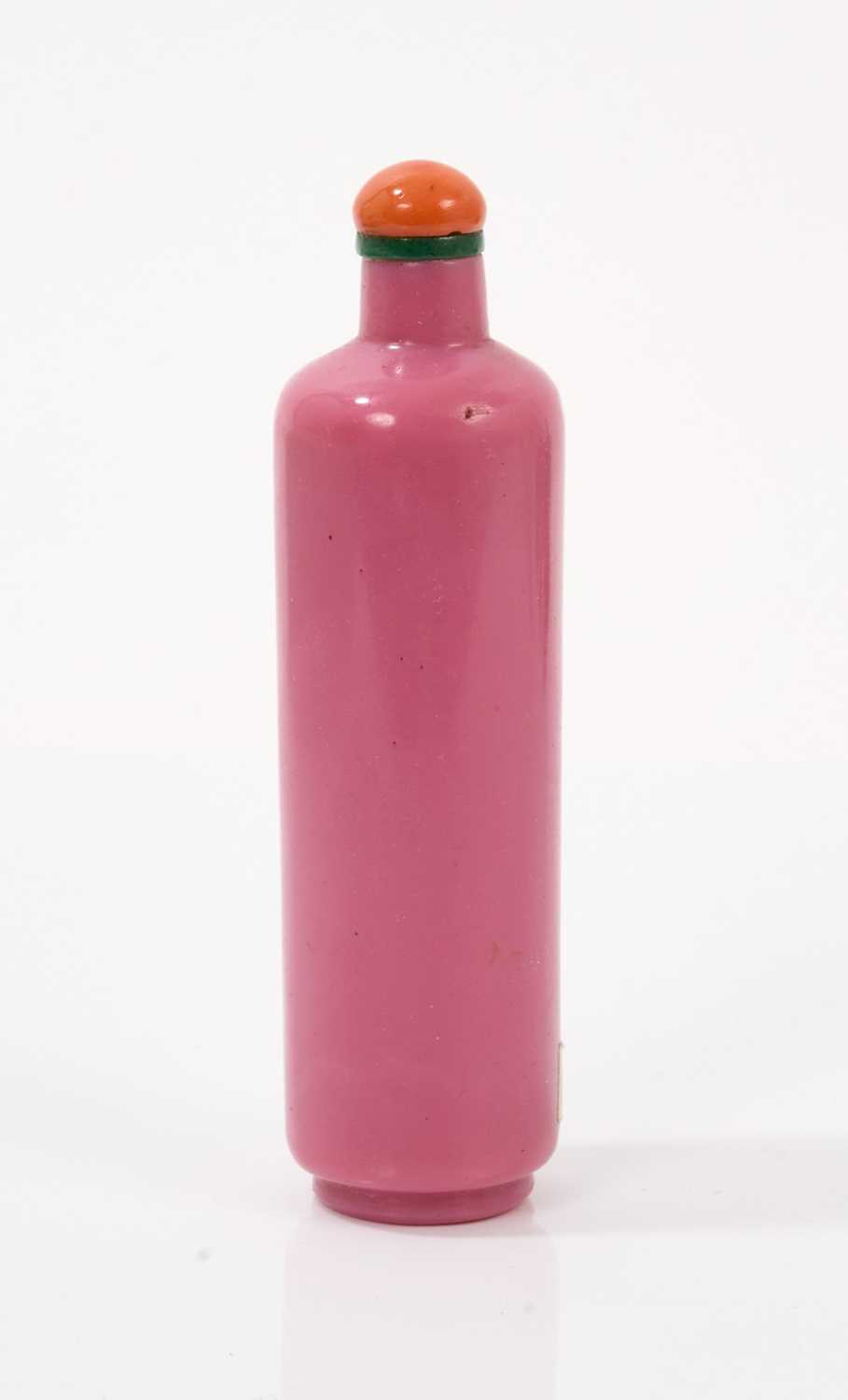 Pink glass snuff with coral stopper