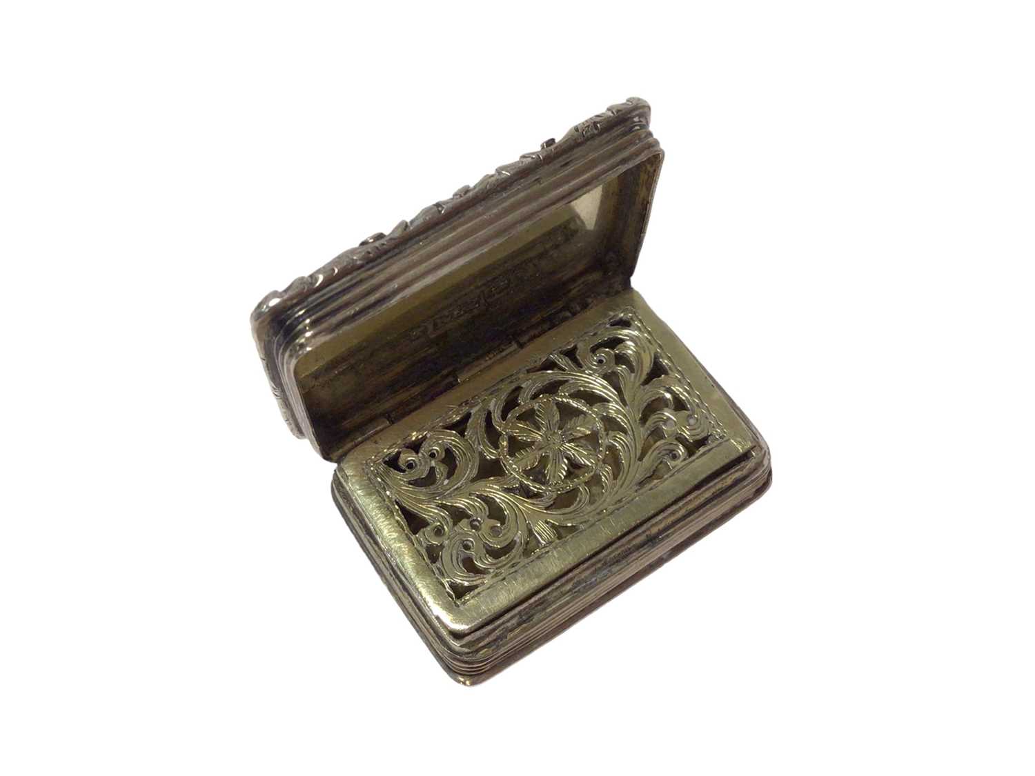 Victorian silver vinaigrette of rectangular form, with engine turned decoration - Image 2 of 4