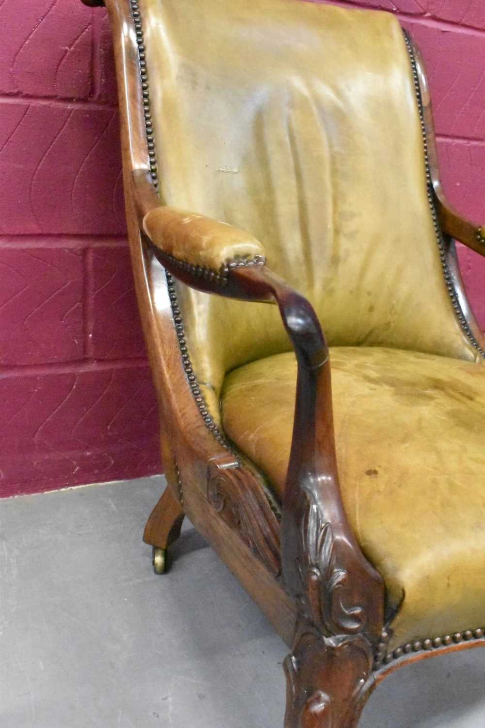 Good quality early Victorian leather upholstered rosewood open armchair - Image 7 of 9