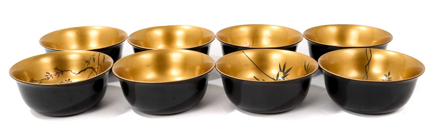 Japanese set of eight lacquered bowls - Image 3 of 4