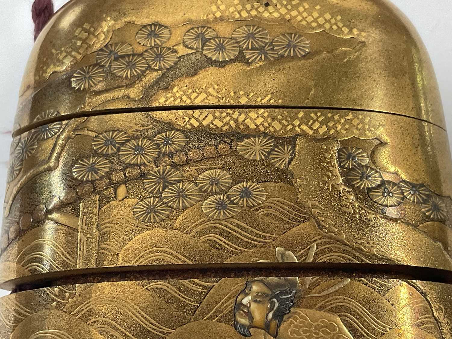 Fine gold lacquer and Shibayama-inlaid three-case inro by Shokasai Tokujo - Image 17 of 29