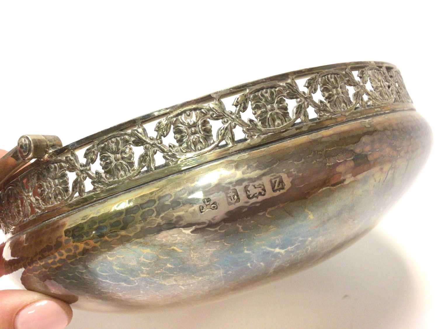 1920s Arts & Crafts style silver basket - Image 4 of 5
