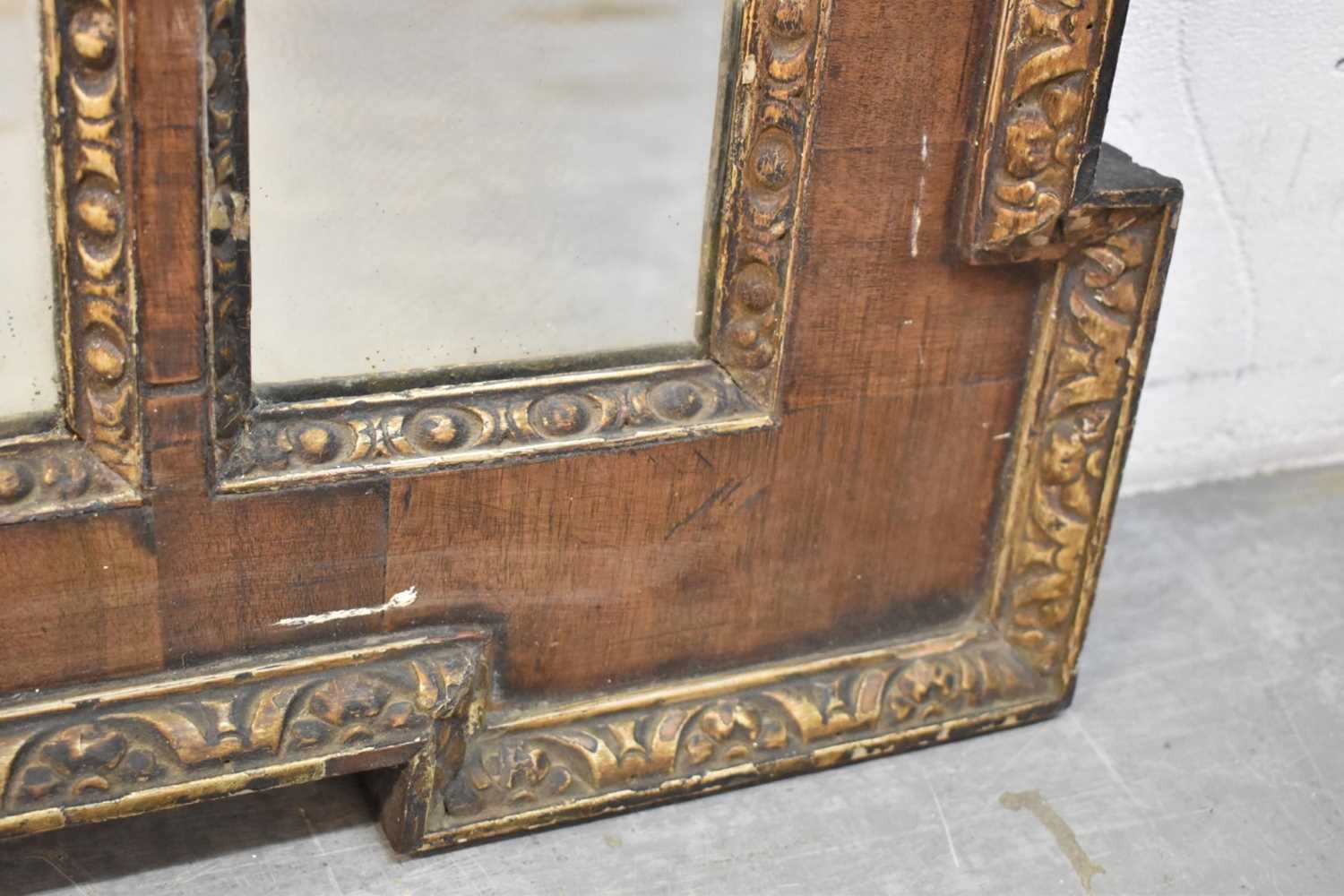 George I style walnut and gilt decorated landscape wall mirror - Image 6 of 9