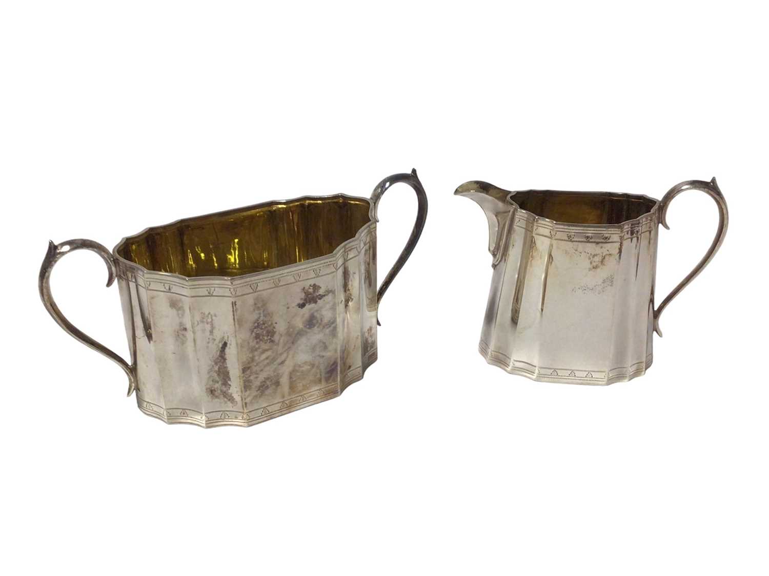 Composite three piece silver teaset in the Georgian style, - Image 5 of 6