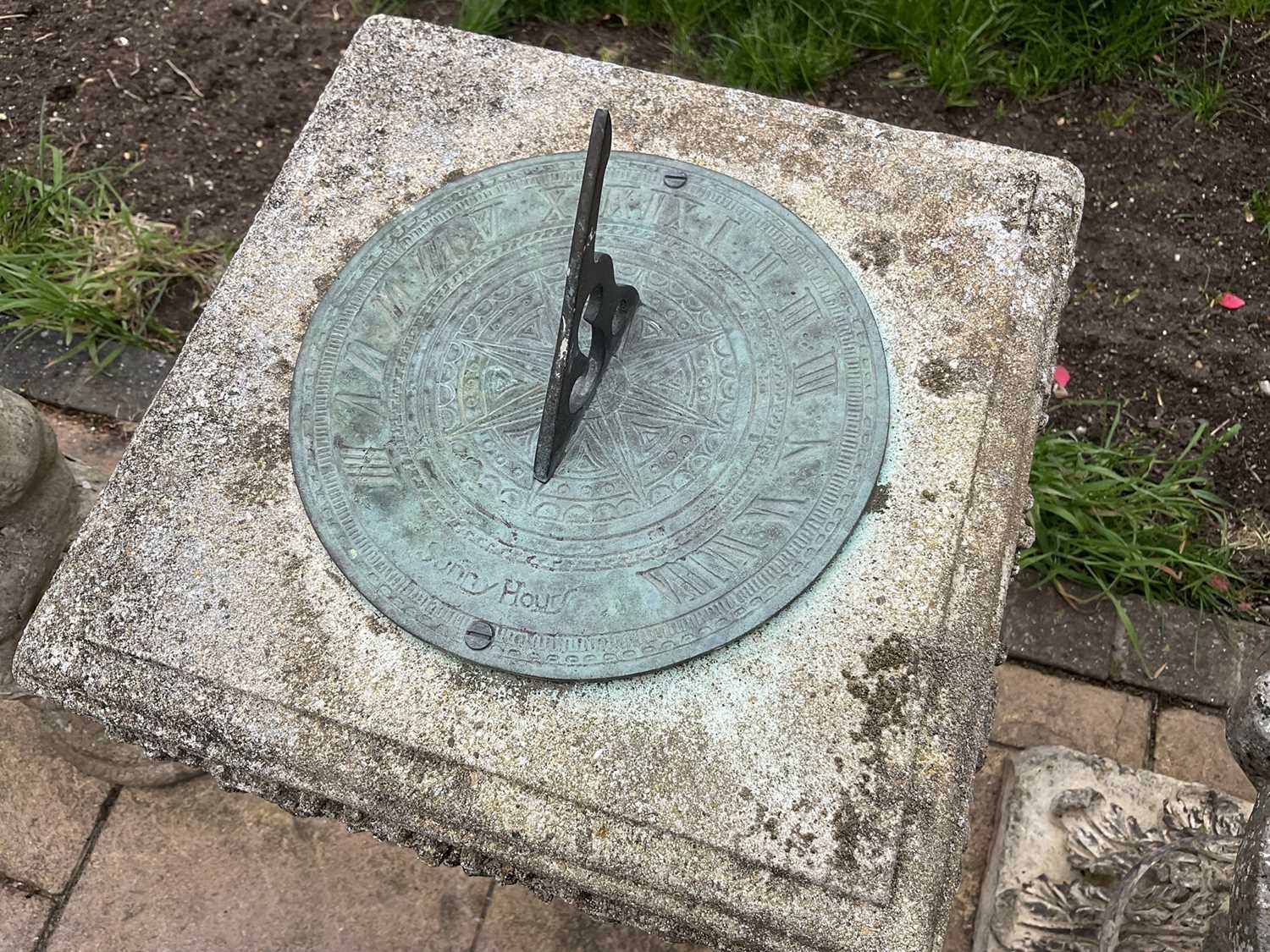 Brass sundial on a concrete pedestal base with weathered finish, 80cm high. - Image 3 of 4