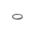 Chinese platinum wedding ring with engraved decoration, Chinese hallmarks, ring size L½.