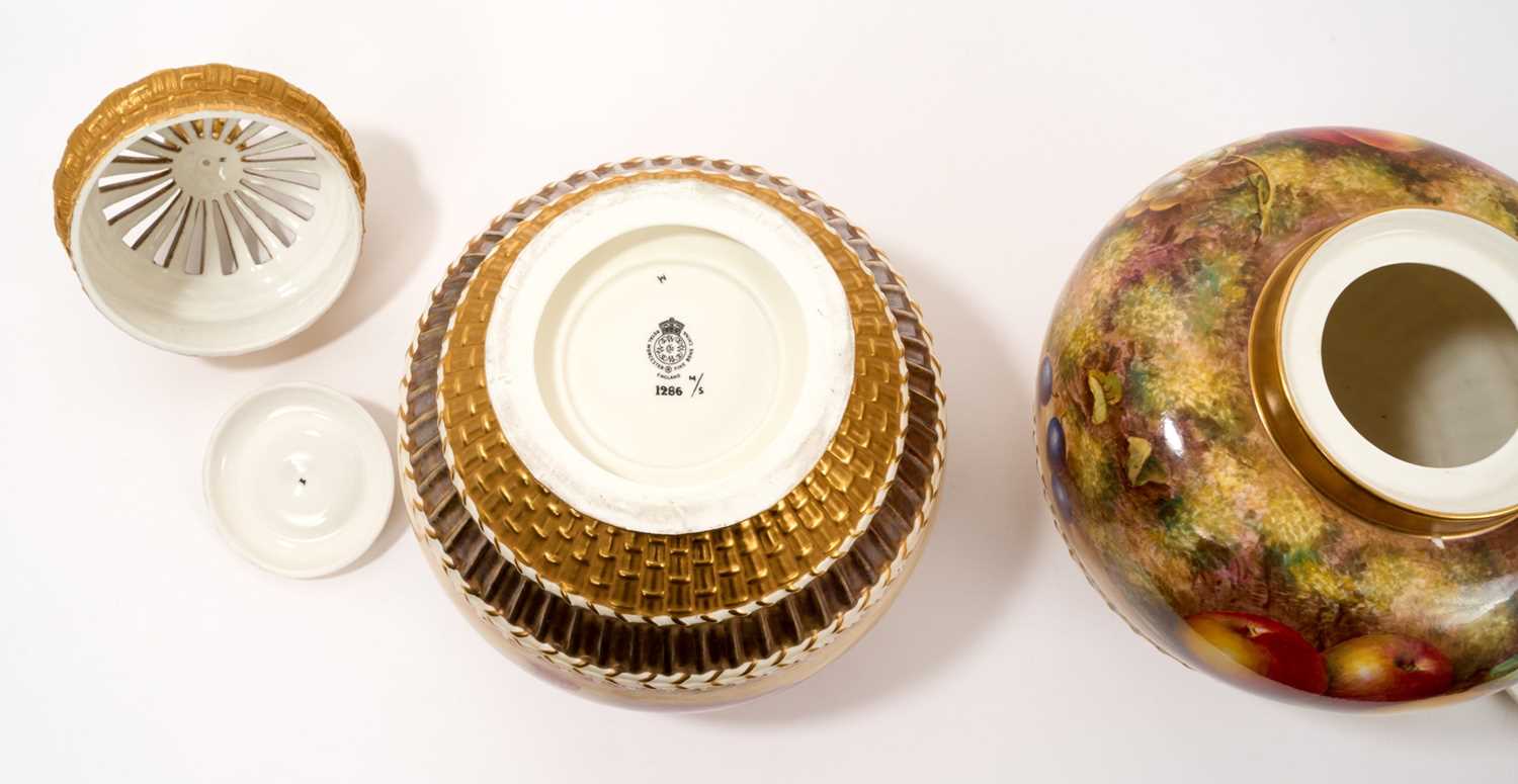Pair of Royal Worcester pot pourri vases, covers and inner covers, painted by Freeman - Image 3 of 5