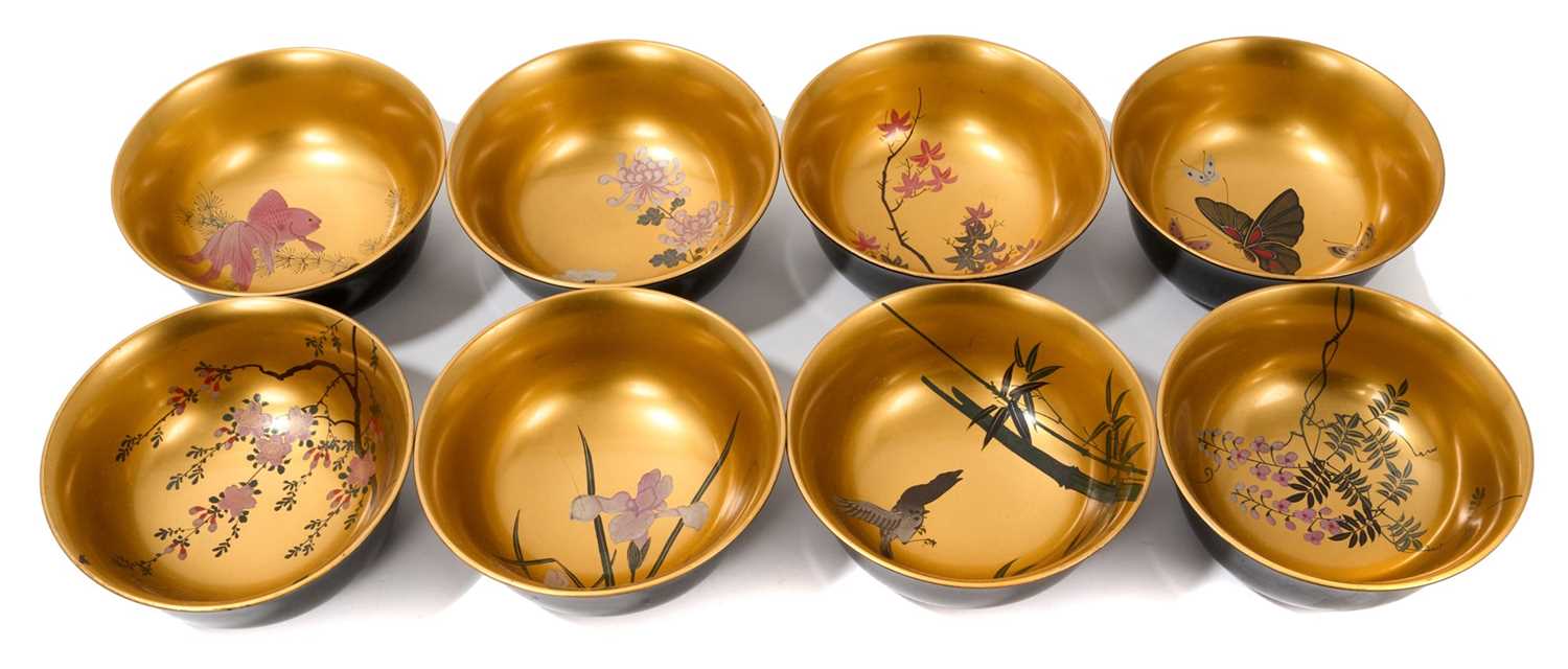 Japanese set of eight lacquered bowls - Image 2 of 4