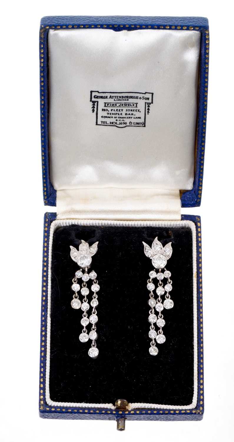 Pair of Art Deco diamond pendant earrings - Image 2 of 7