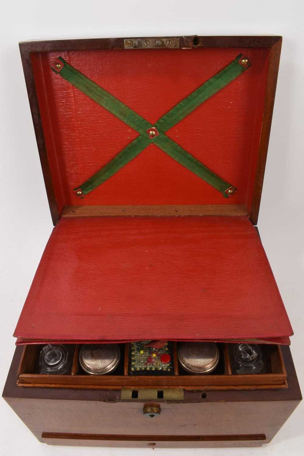 Victorian fiddle-backmahogany toiletry box - Image 3 of 5
