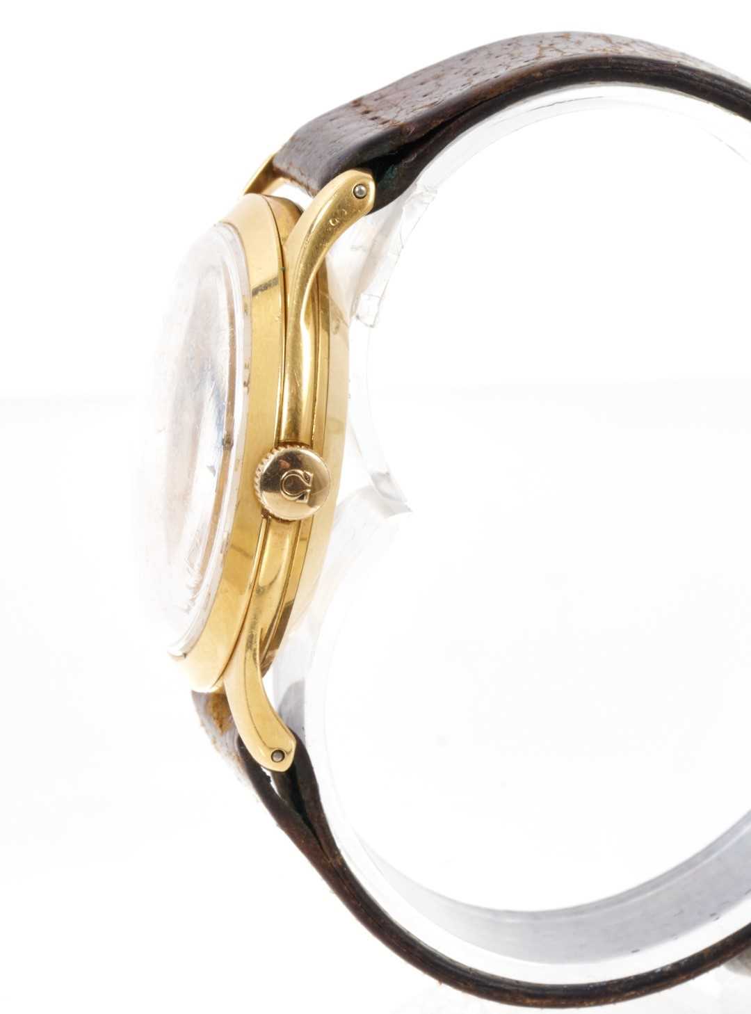 1950s Gentlemen's Omega 18ct gold wristwatch with manual-wind 283 calibre 17 jewel movement numbered - Image 3 of 10