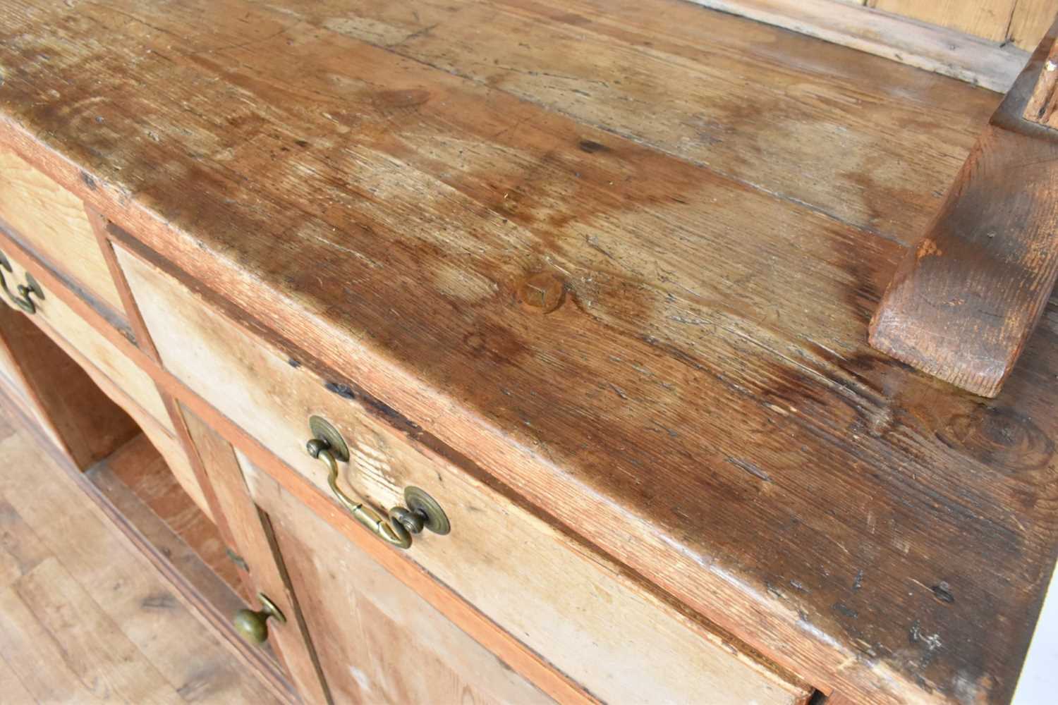 19th century pine high dresser - Image 7 of 9