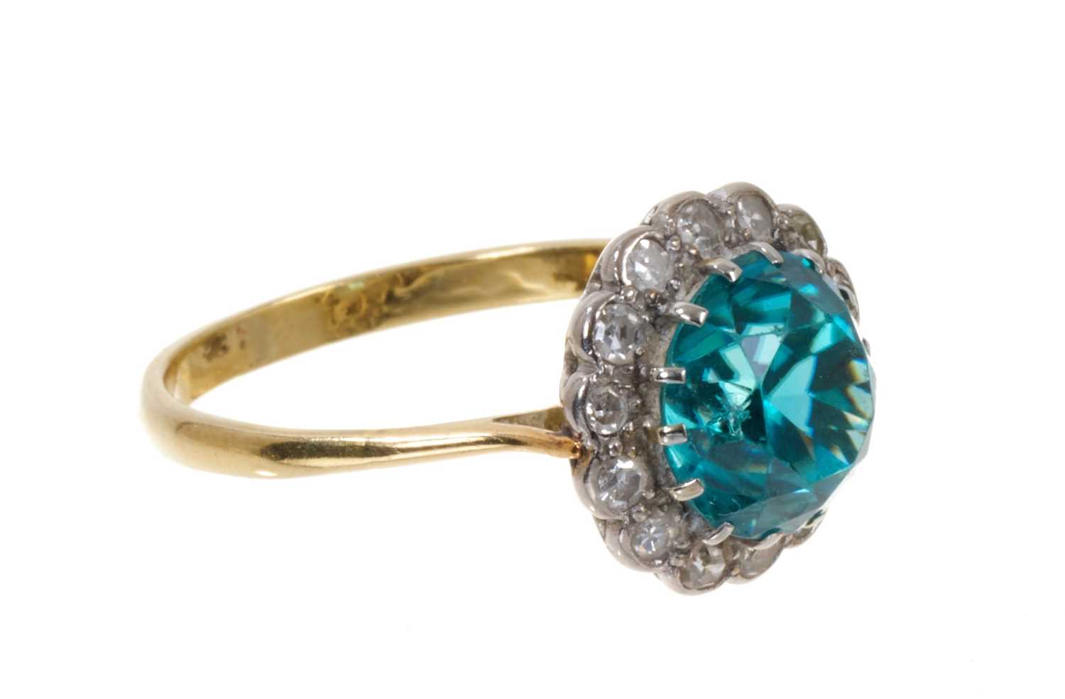 Blue zircon and diamond ring - Image 2 of 4