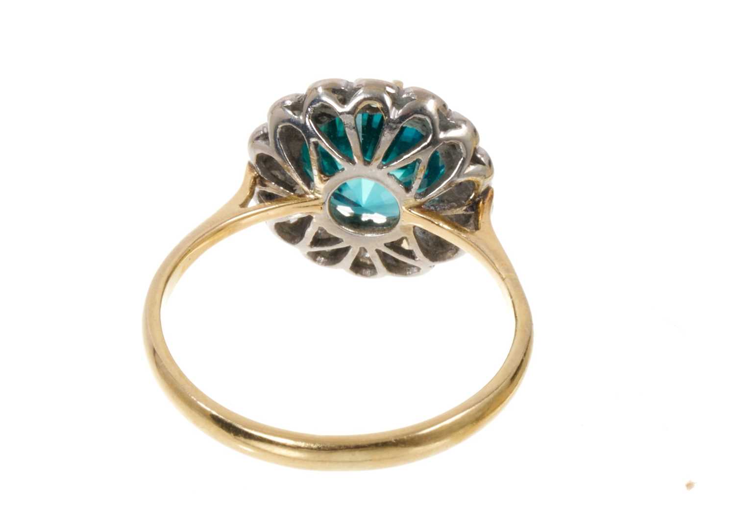 Blue zircon and diamond ring - Image 3 of 4