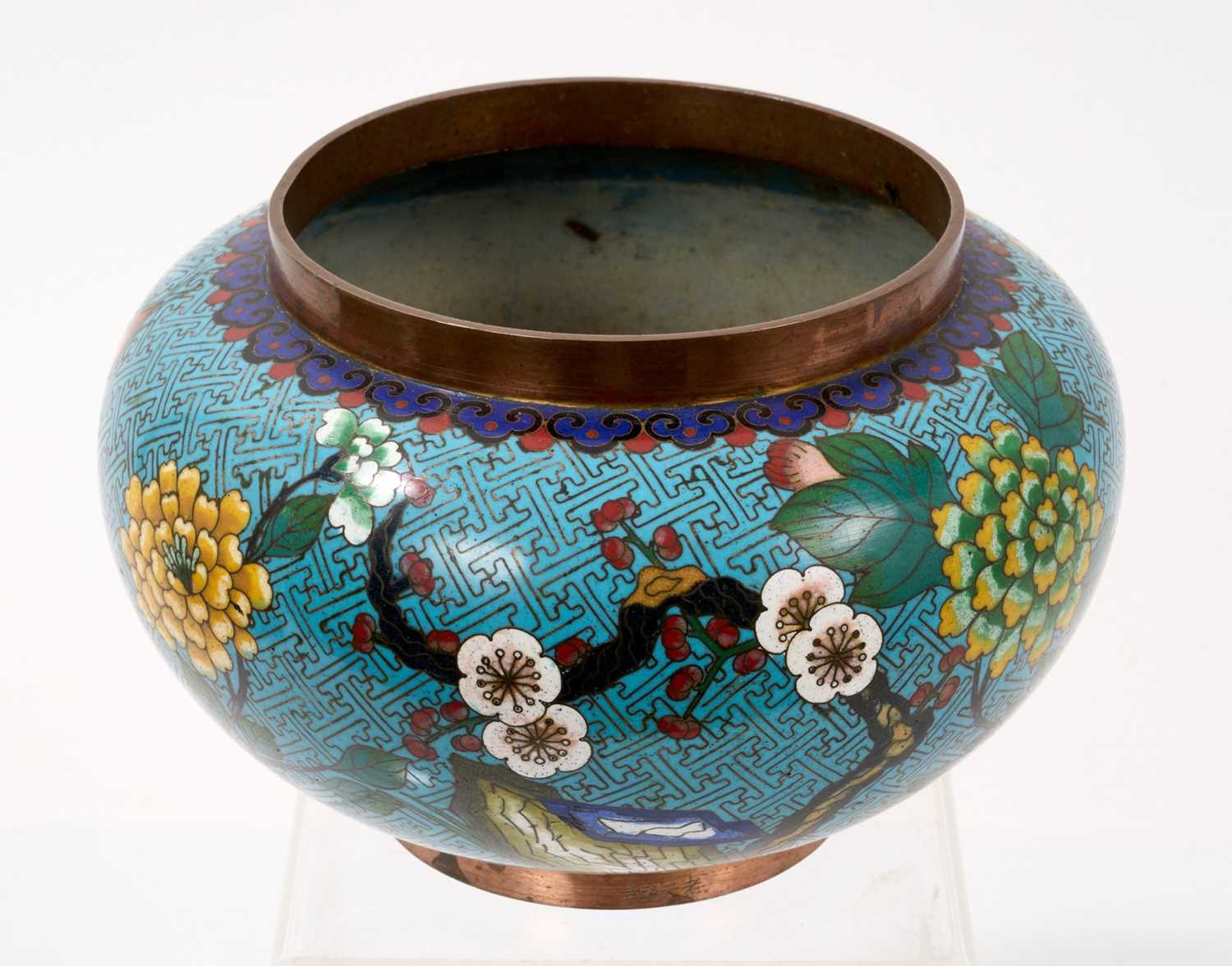 Japanese cloisonné squat vase, signed - Image 2 of 3