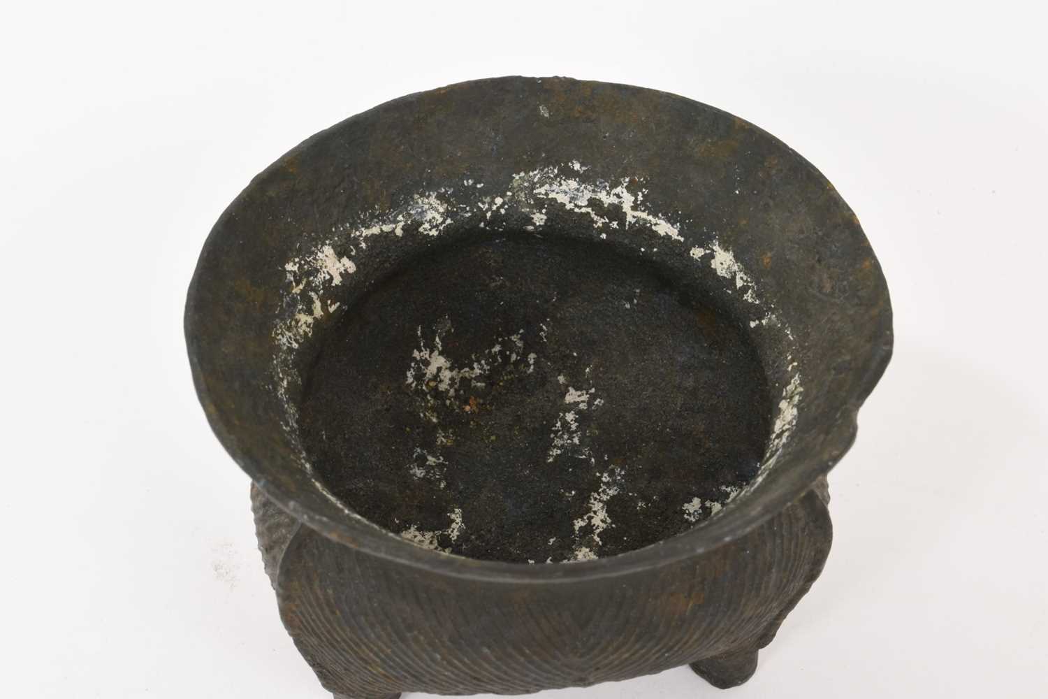 Chinese cast bronze censor - Image 3 of 6