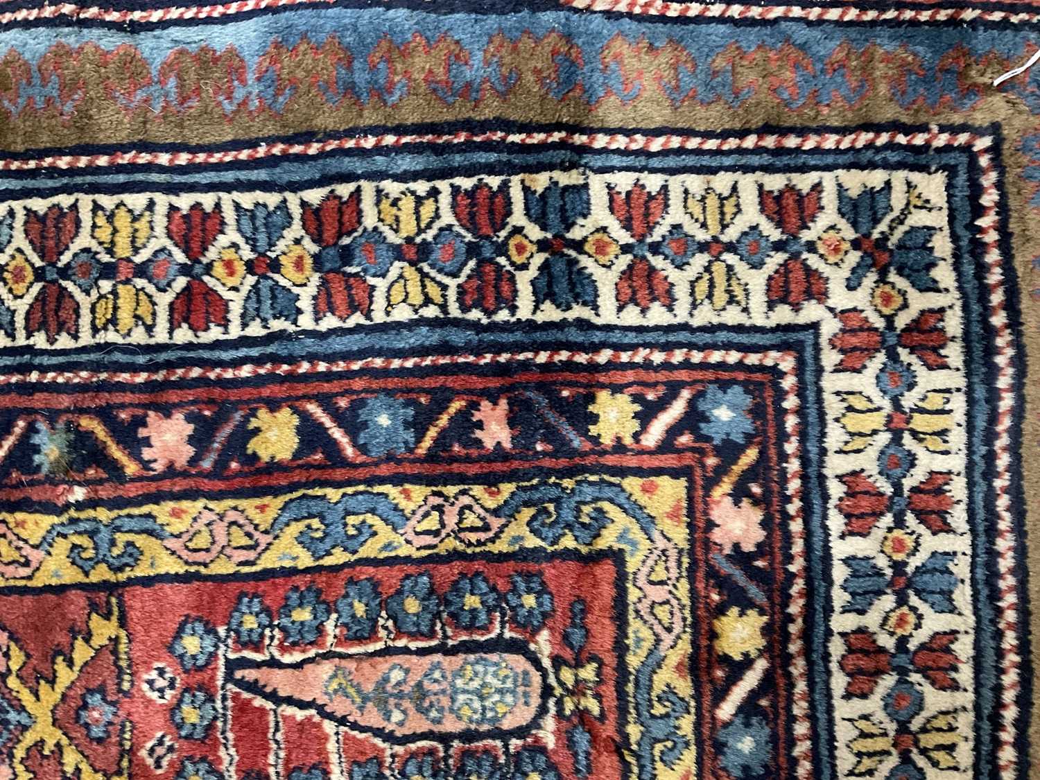 Antique Kashgai rug - Image 3 of 4