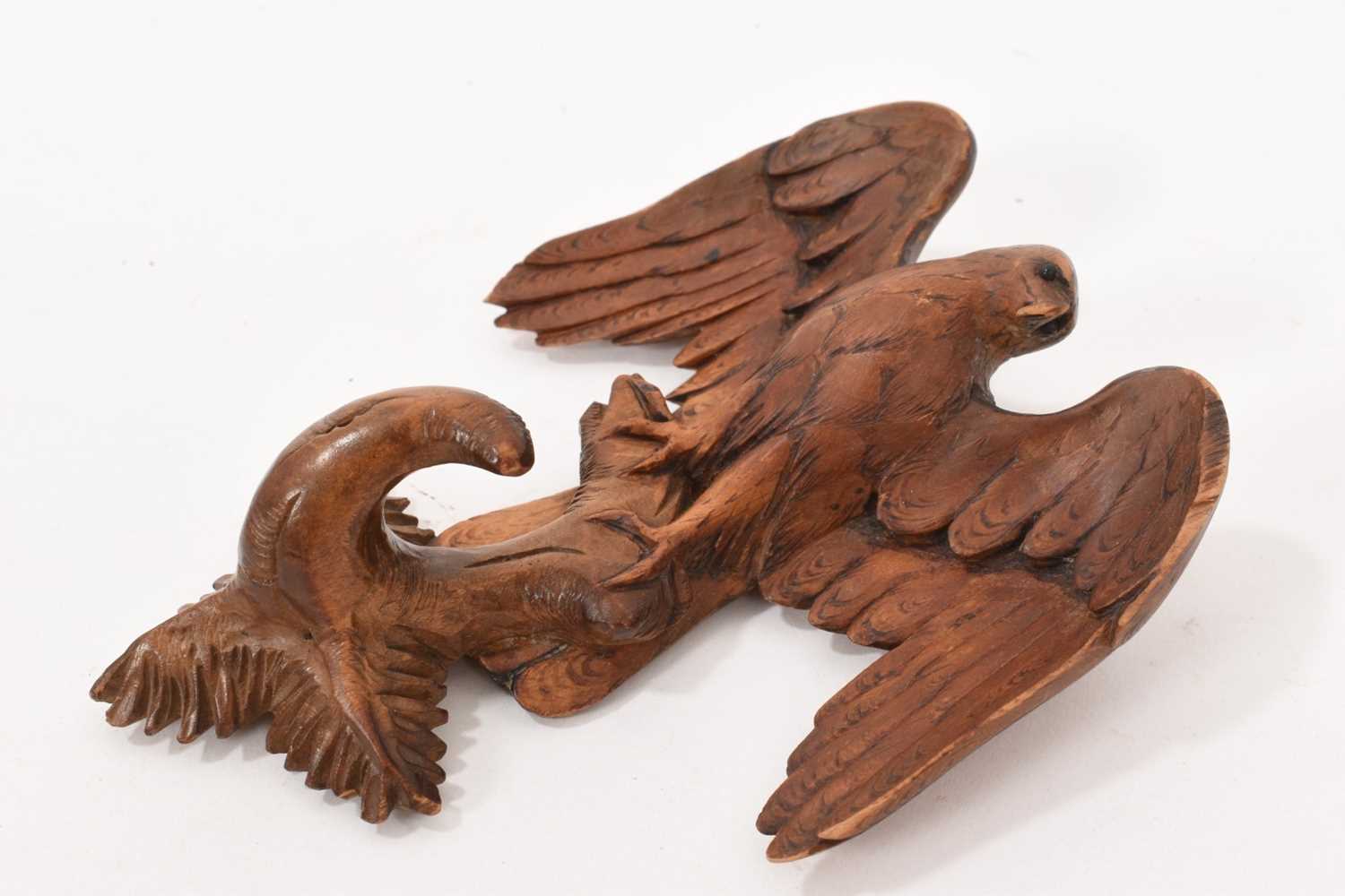 19th century Black Forest carved wood coat hook, modelled as an eagle - Image 2 of 3