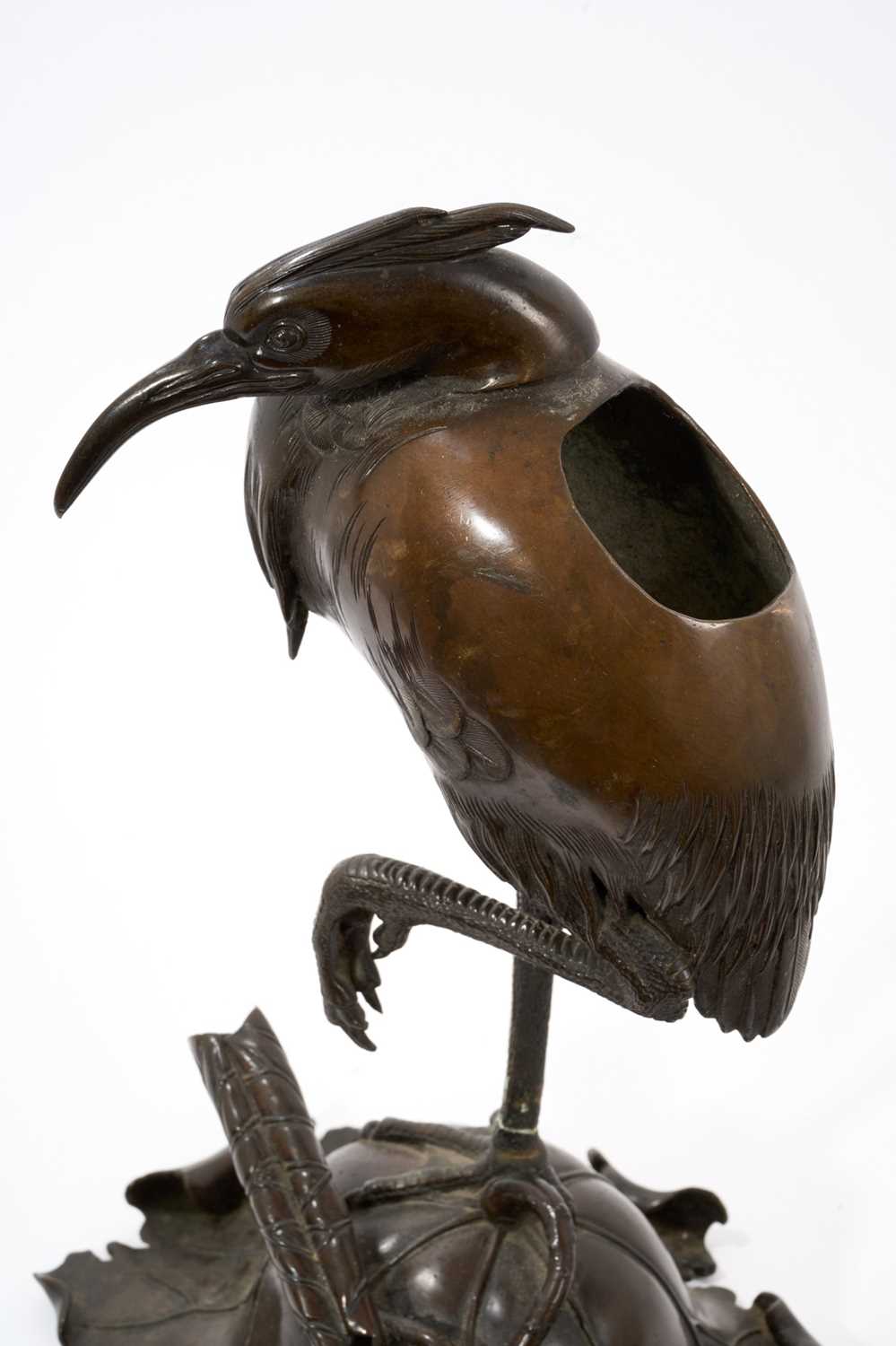 Large Japanese bronze censer in the form of a stork - Image 2 of 4