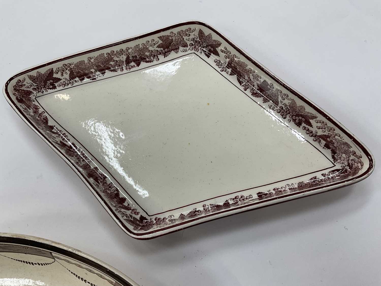 Wedgwood creamware small armorial oval dish, and a diamond shaped dish - Image 2 of 5