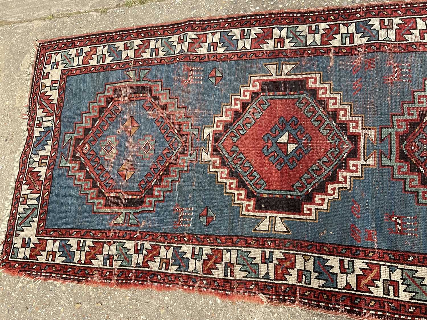 Small Caucasian rug, having three serated medallions on powered blue ground, 198 x 91cm - Image 6 of 7